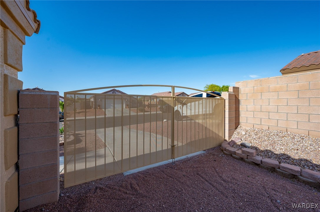 2370 Crimson Road