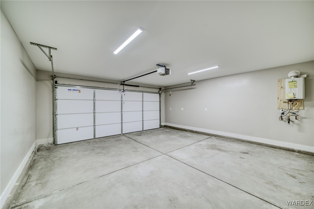 1889 El Monte Drive