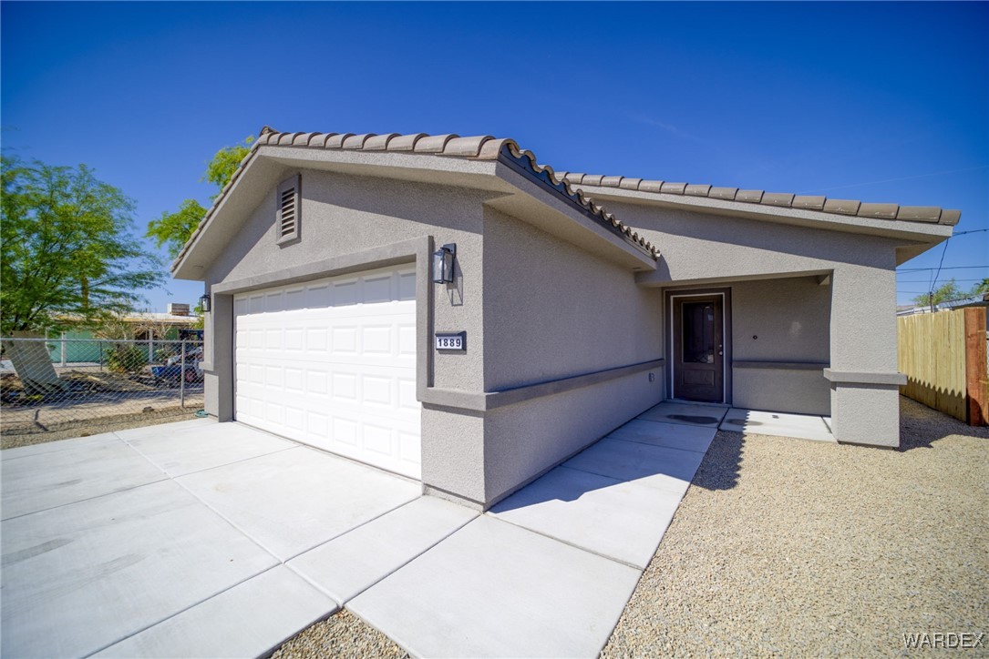 1889 El Monte Drive