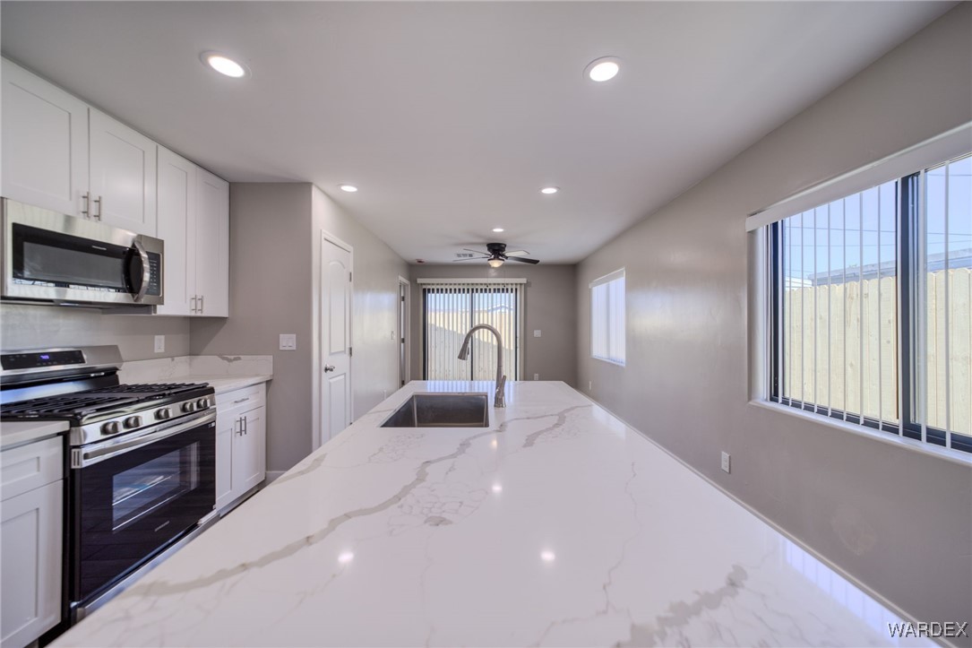 1889 El Monte Drive