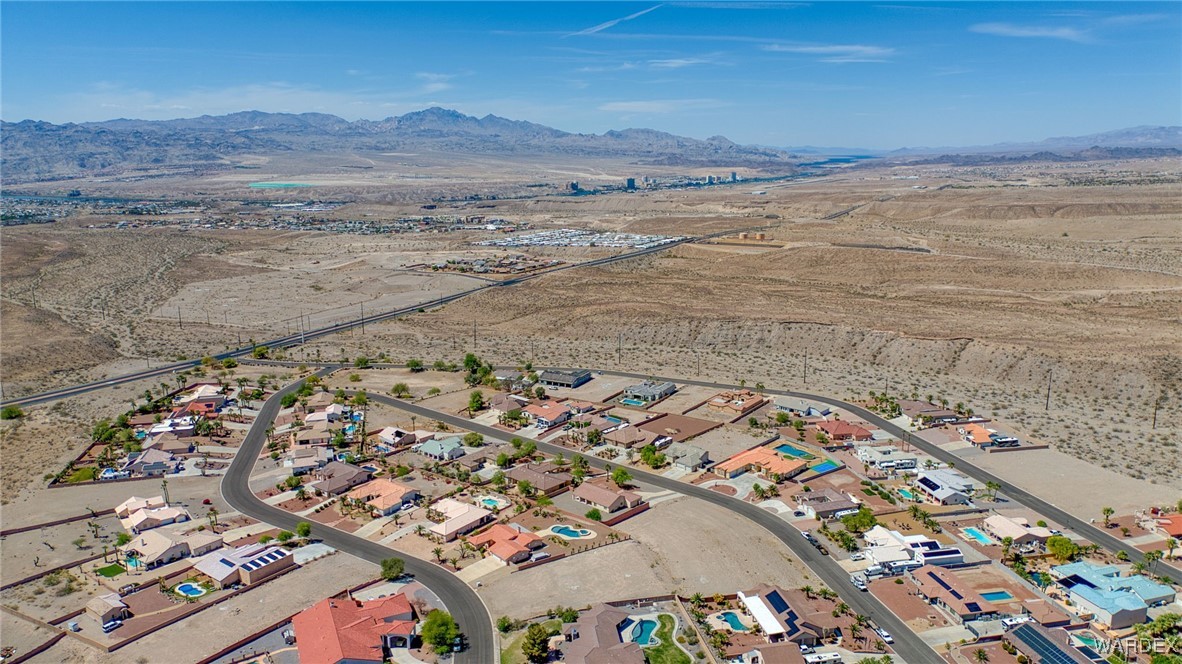 2883 Cresthill Drive