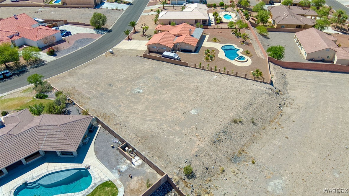 2883 Cresthill Drive