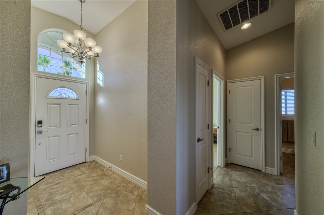 6136 S Bella Vista Drive