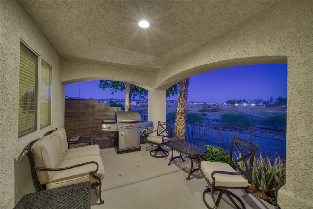 6136 S Bella Vista Drive