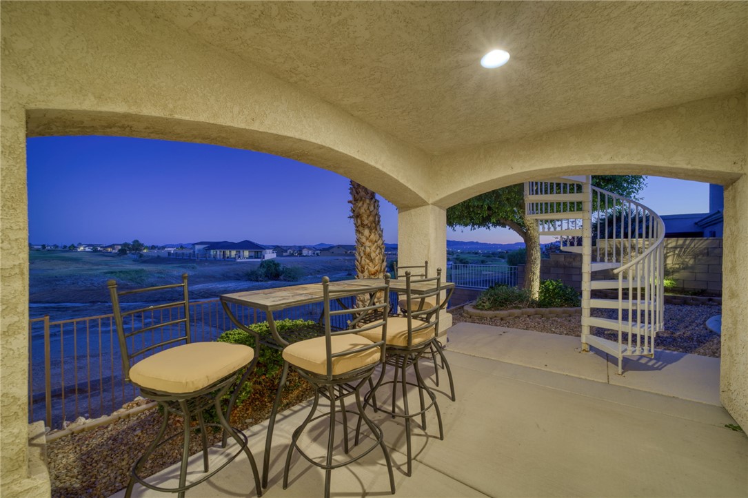 6136 S Bella Vista Drive