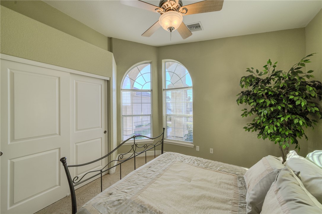 6136 S Bella Vista Drive