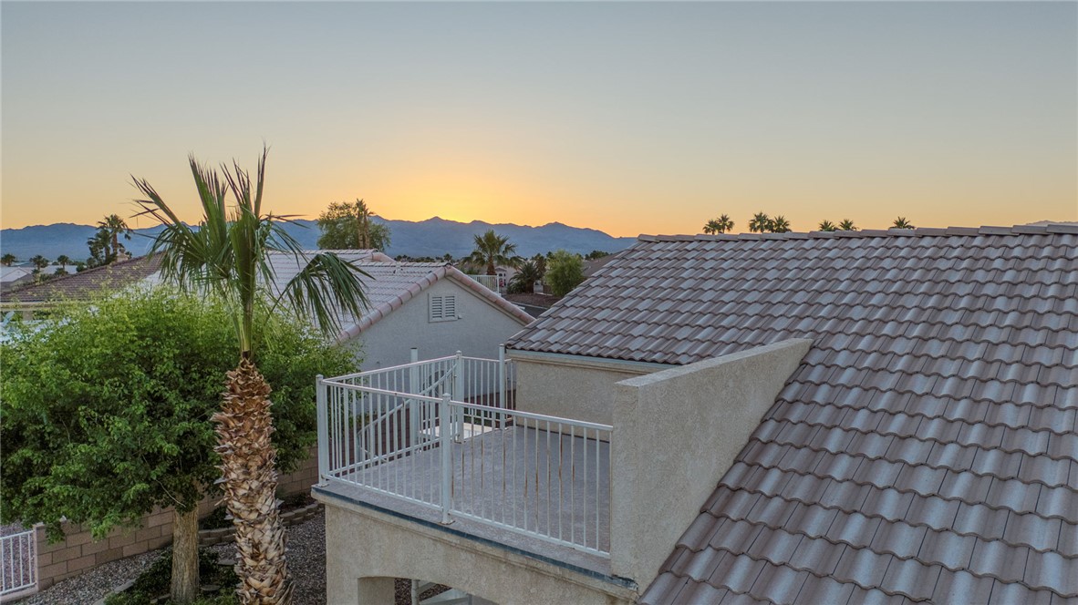 6136 S Bella Vista Drive
