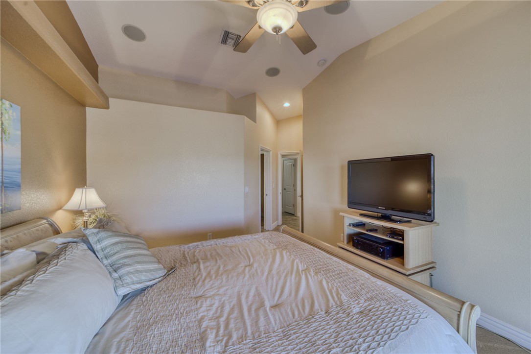 6136 S Bella Vista Drive