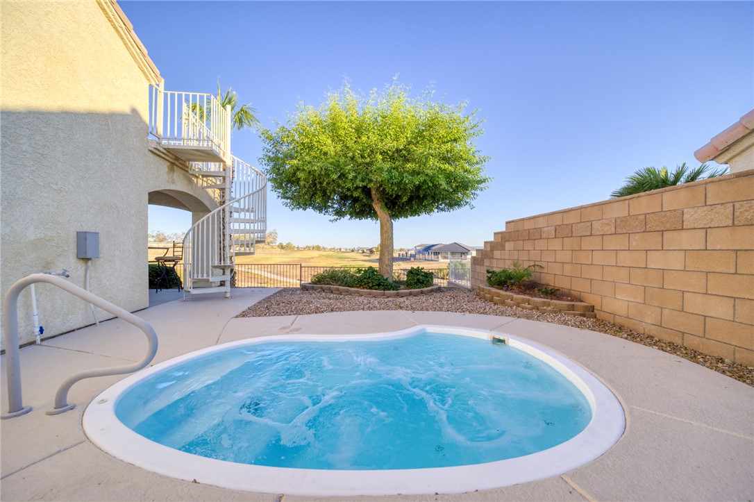 6136 S Bella Vista Drive