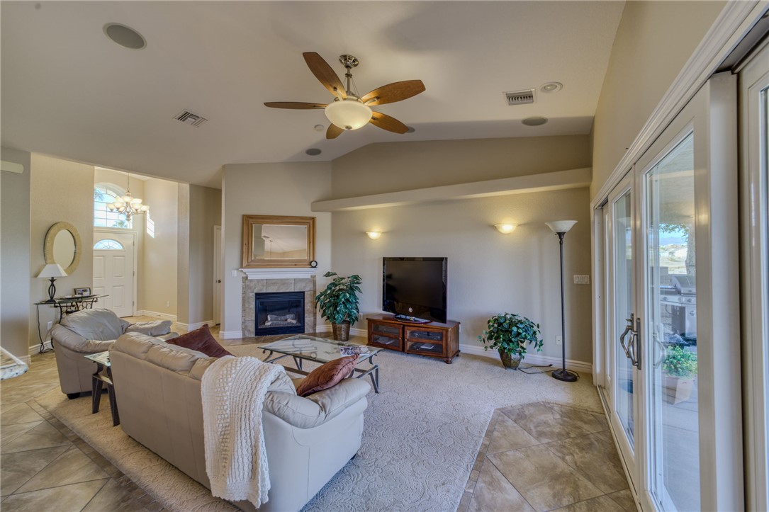 6136 S Bella Vista Drive