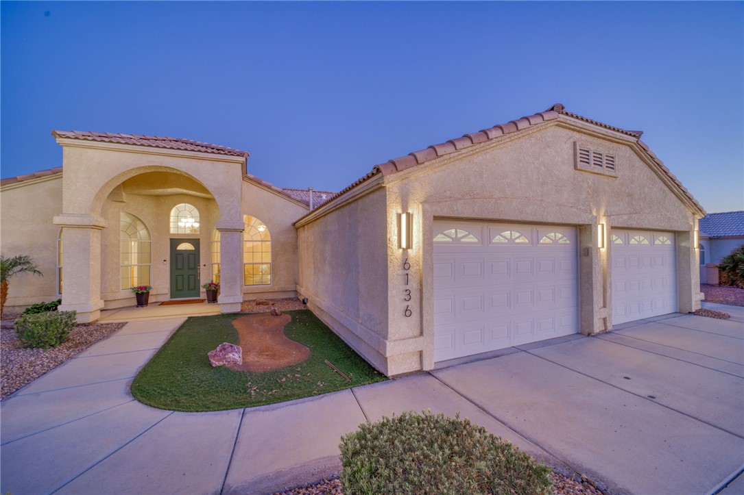 6136 S Bella Vista Drive