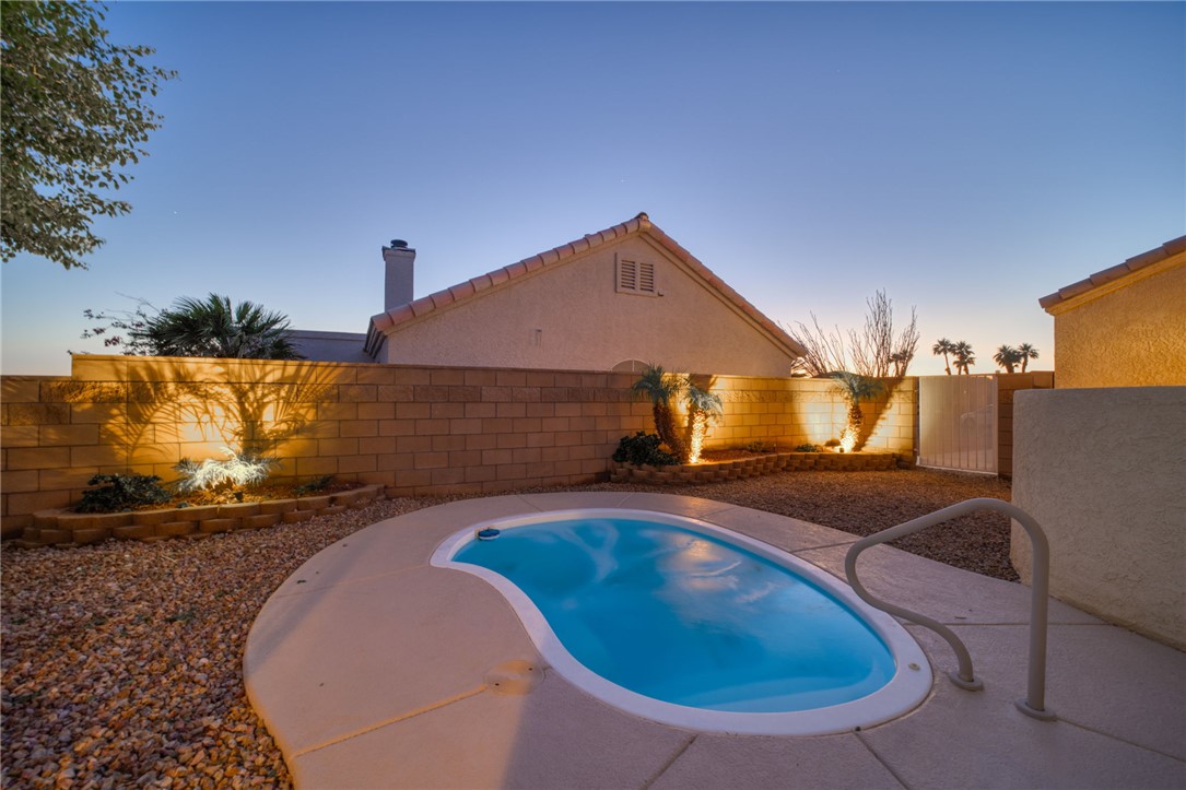 6136 S Bella Vista Drive