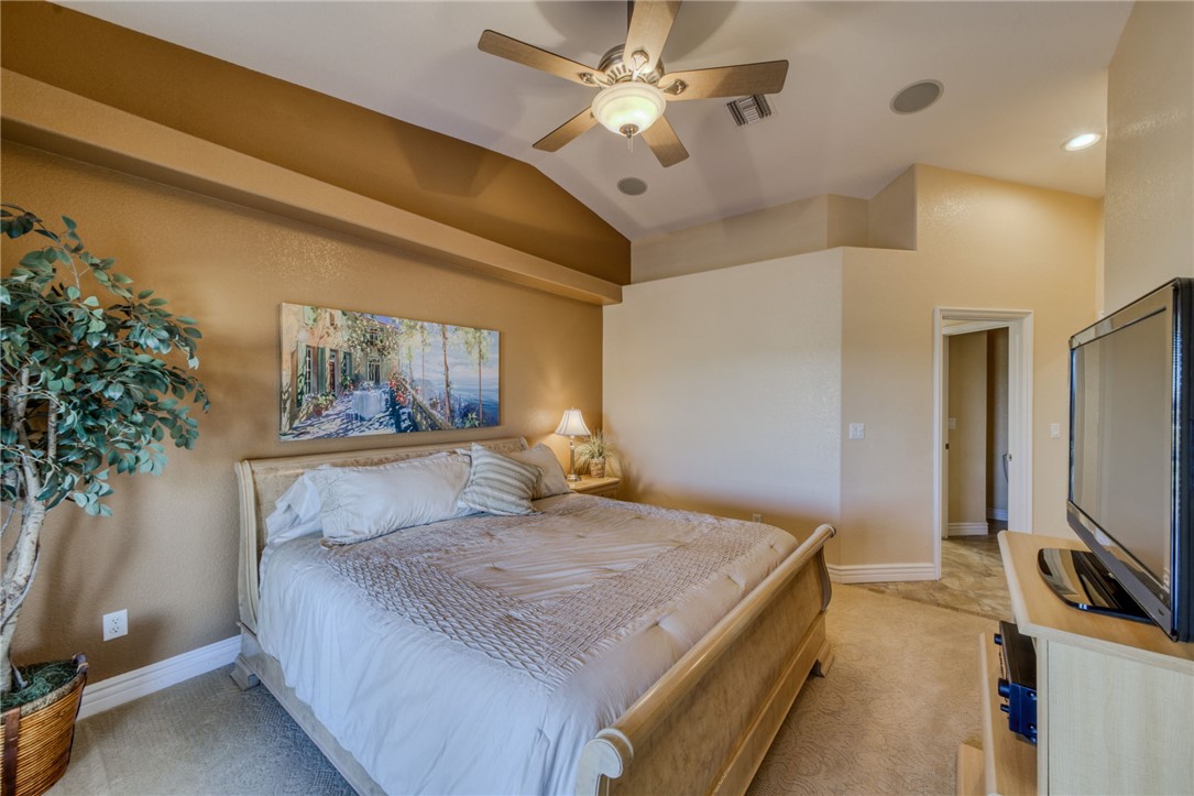 6136 S Bella Vista Drive