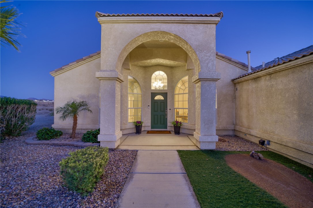 6136 S Bella Vista Drive