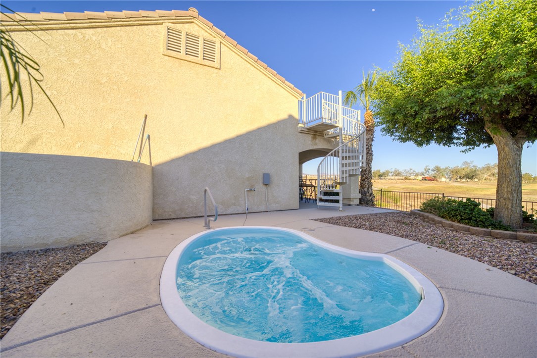 6136 S Bella Vista Drive