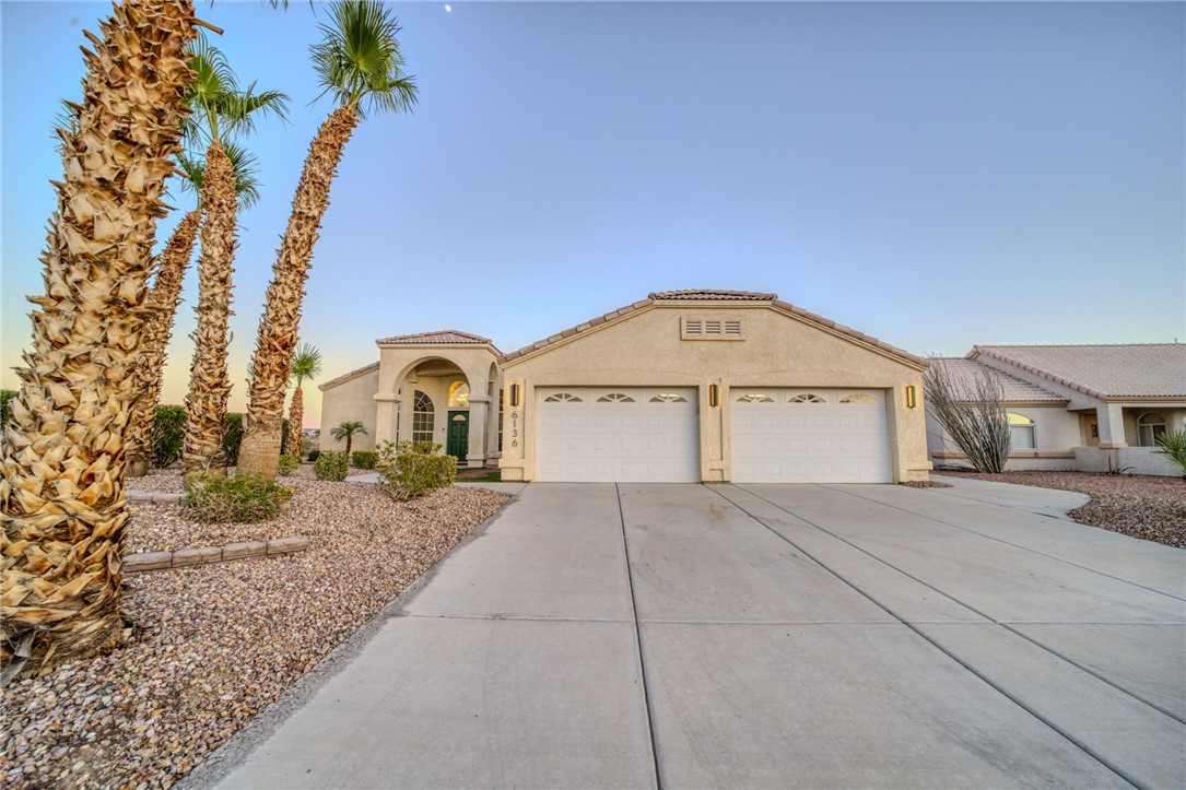6136 S Bella Vista Drive