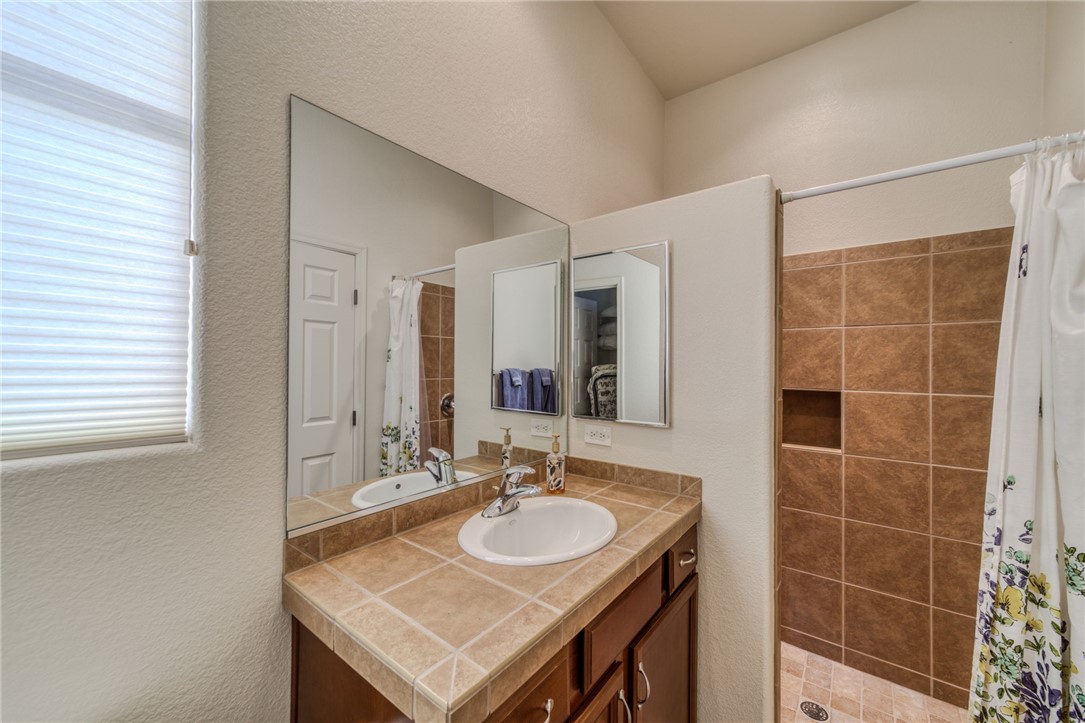 936 Talon Pointe Drive
