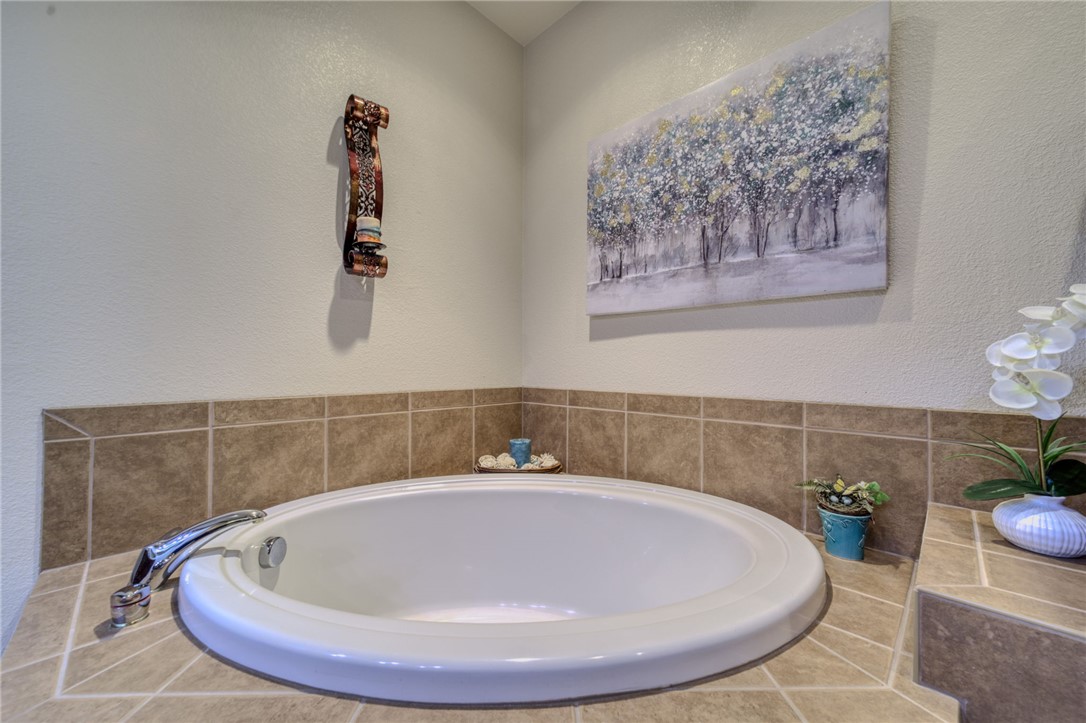 936 Talon Pointe Drive