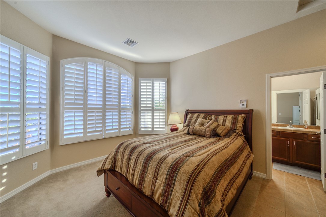 936 Talon Pointe Drive