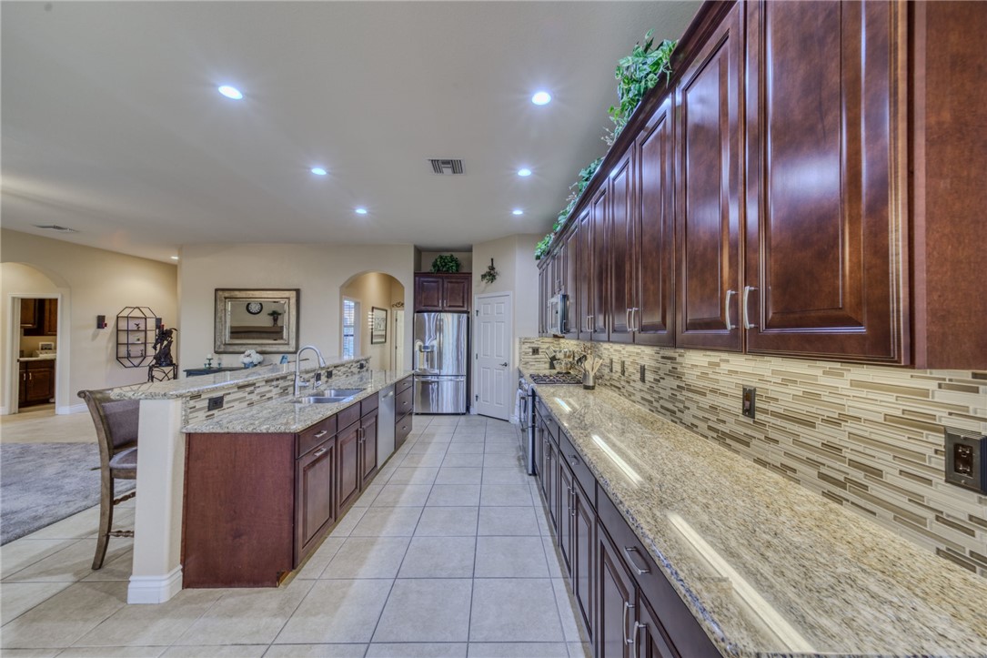 936 Talon Pointe Drive