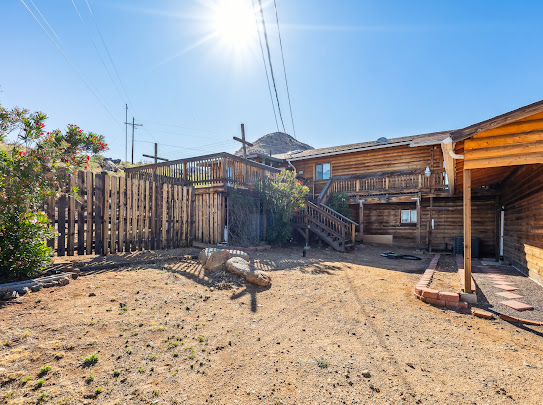 3485 Mountain Drive