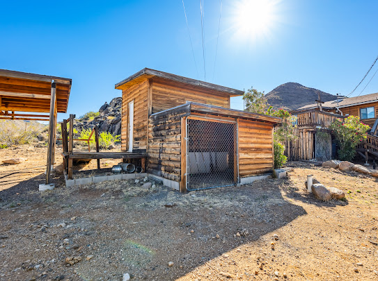 3485 Mountain Drive
