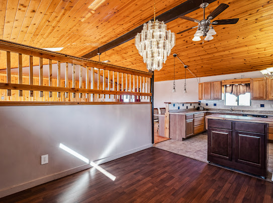 3485 Mountain Drive