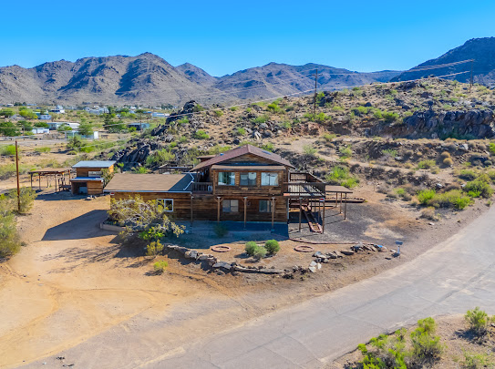 3485 Mountain Drive