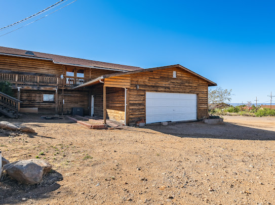 3485 Mountain Drive