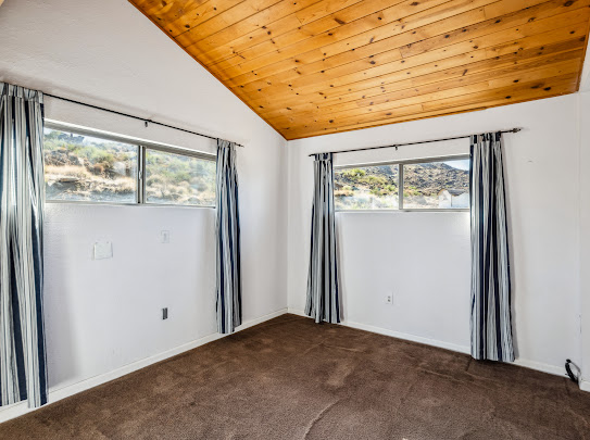 3485 Mountain Drive