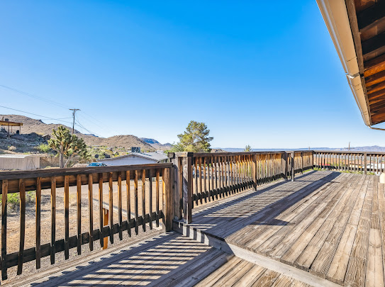 3485 Mountain Drive