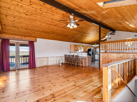 3485 Mountain Drive