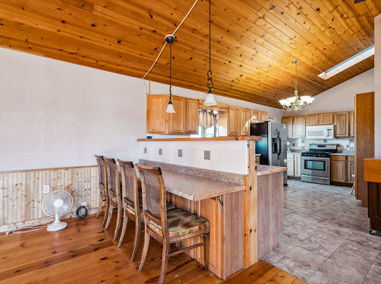 3485 Mountain Drive