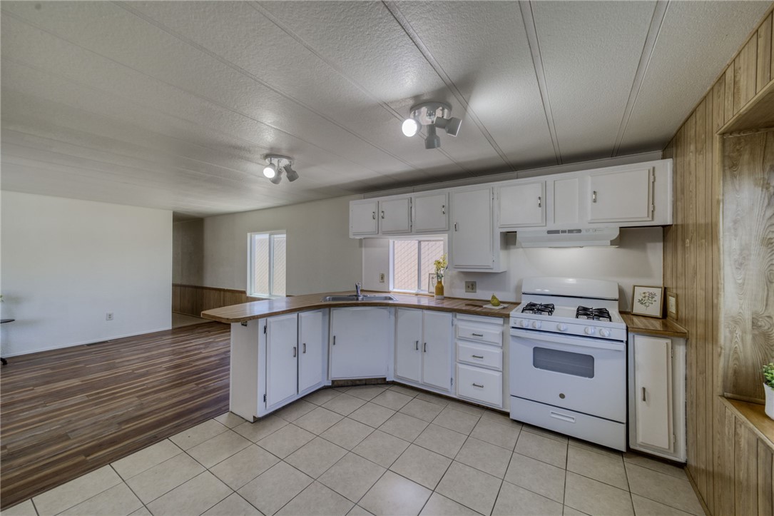 1960 Oliver Drive