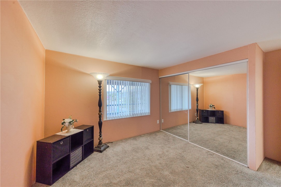 4128 La Mesa