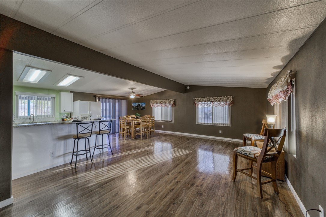 4128 La Mesa