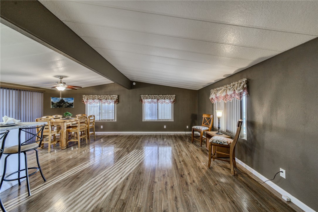 4128 La Mesa