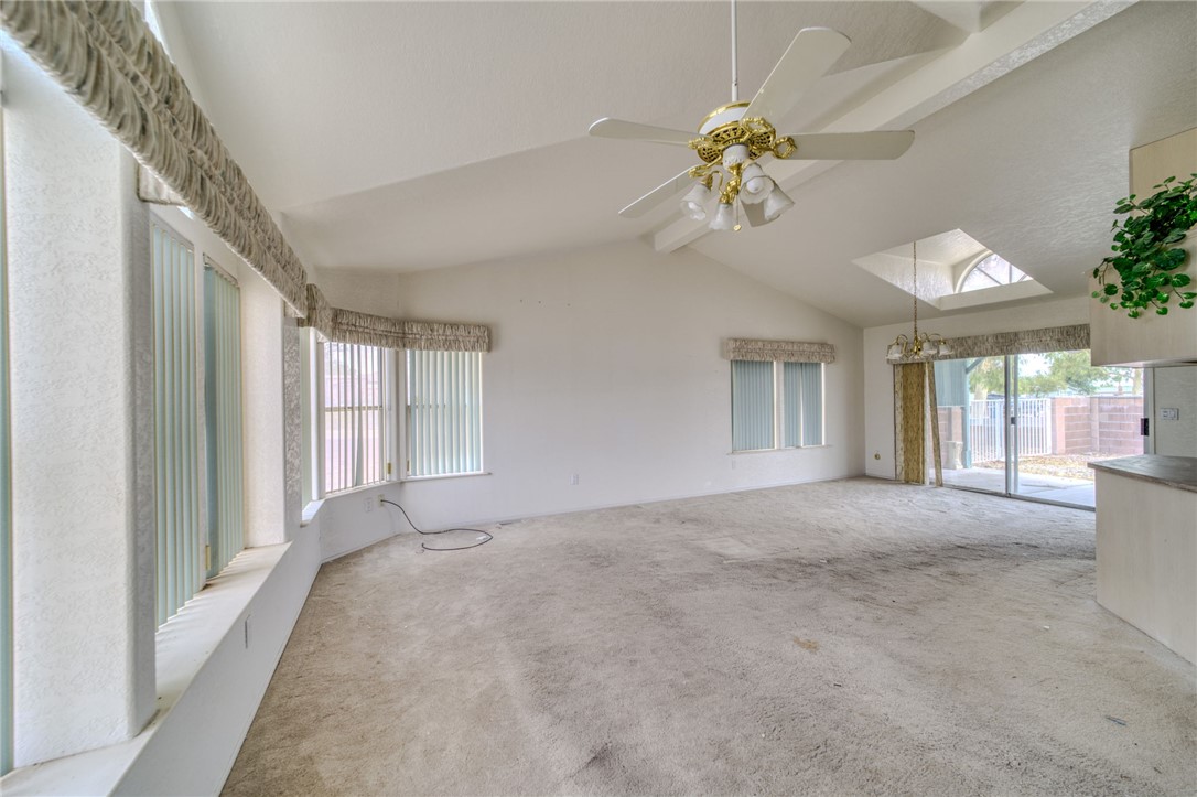 2612 E Sunrise Vista Boulevard
