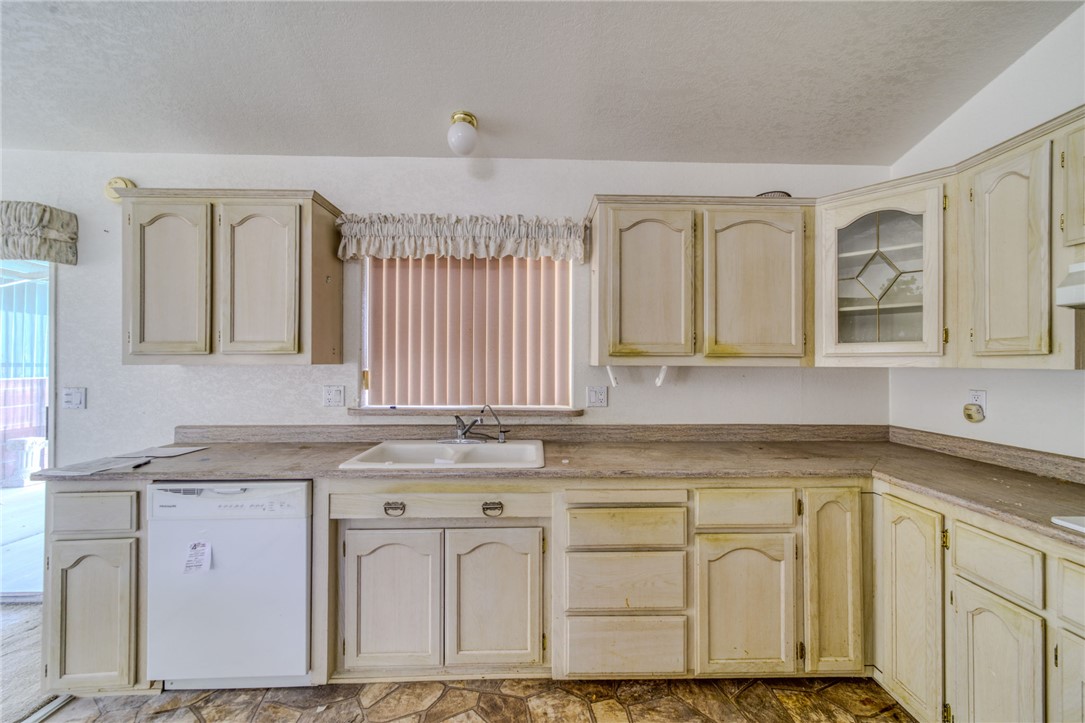 2612 E Sunrise Vista Boulevard