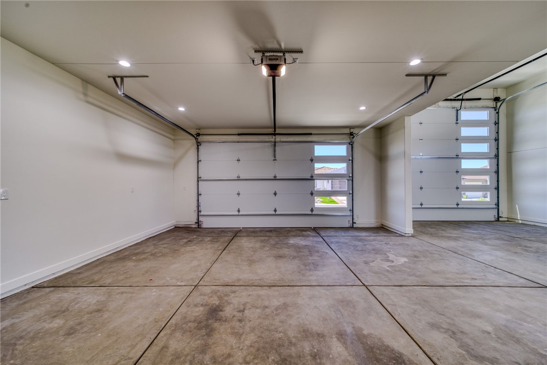 2379 E Paseo Mallorca