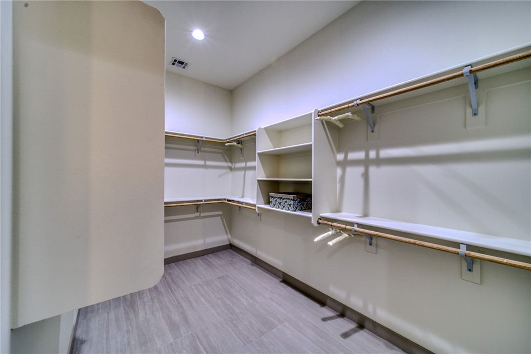 2379 E Paseo Mallorca