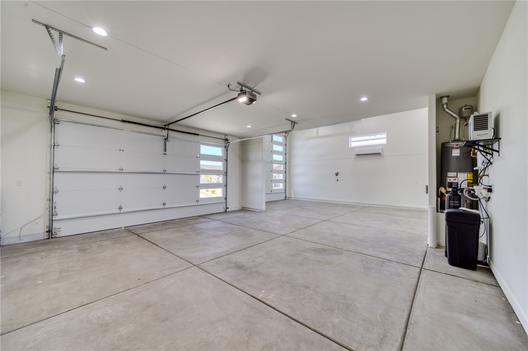 2379 E Paseo Mallorca