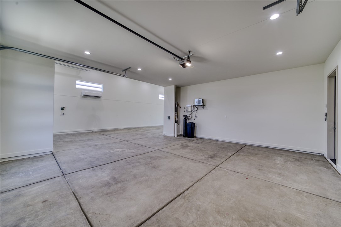 2379 E Paseo Mallorca