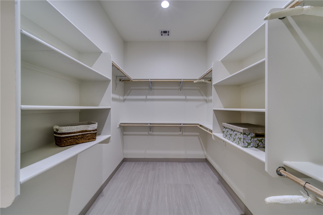 2379 E Paseo Mallorca
