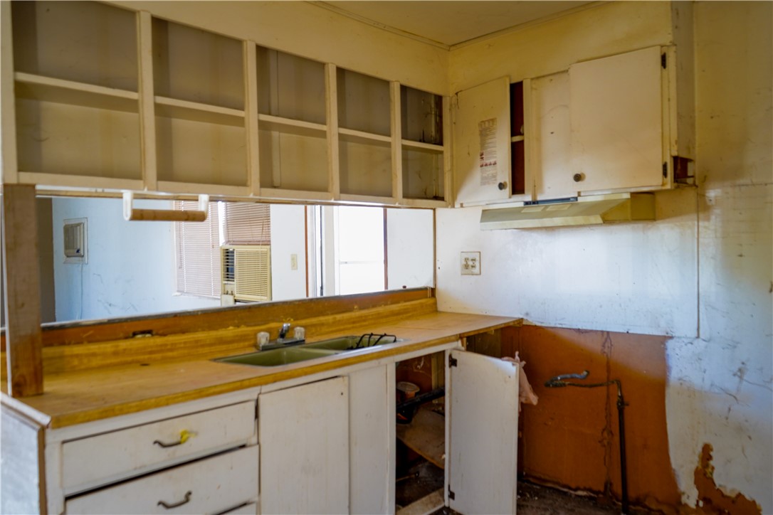 588 El Monte Cove