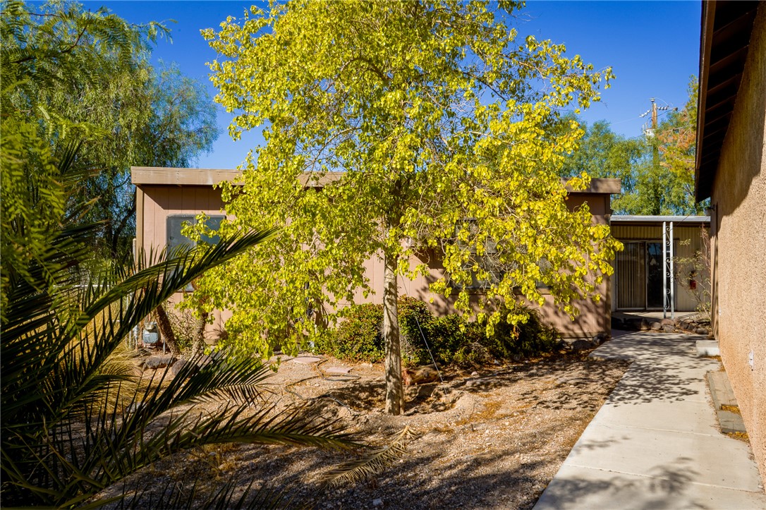 588 El Monte Cove