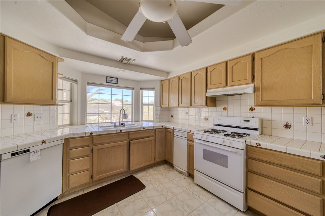 2273 Diamond Creek Road