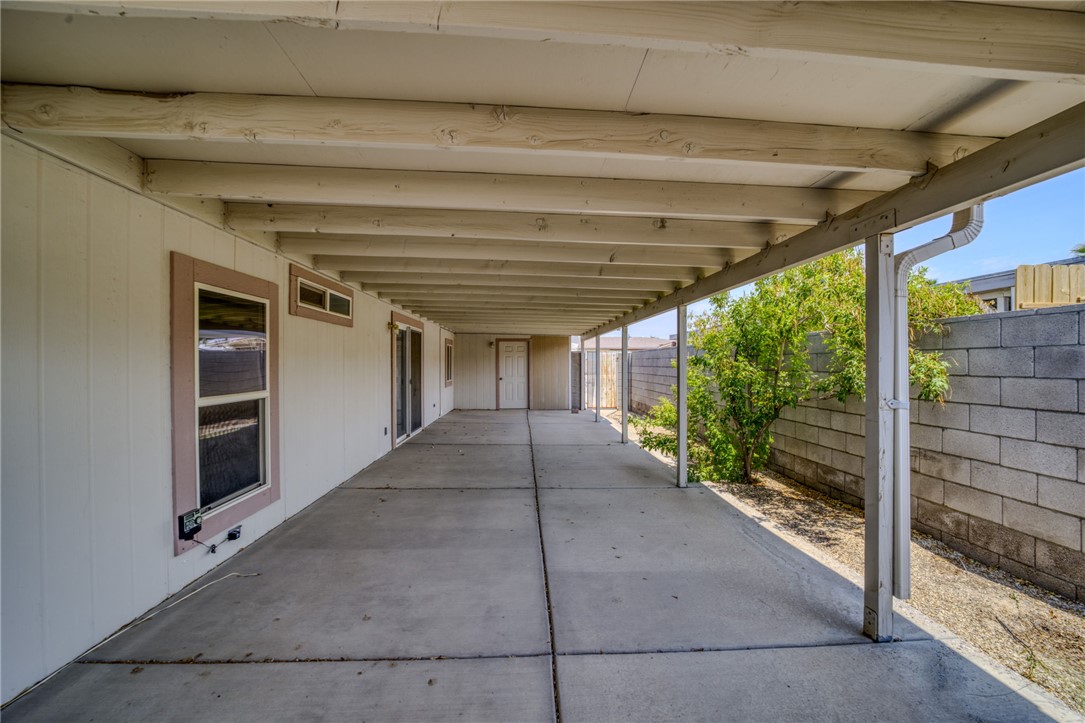 2572 E Sunrise Vista Boulevard