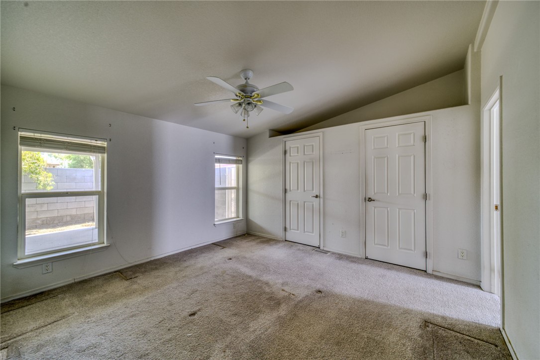 2572 E Sunrise Vista Boulevard