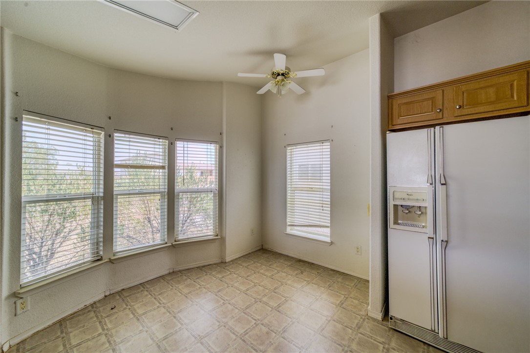 2572 E Sunrise Vista Boulevard